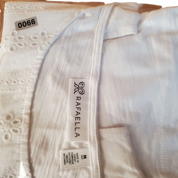 Rafaella White Sleeveless Eyelet Tank Top. NWT. MED. E0066 - Picture 9 of 9